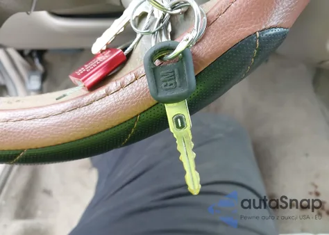 2001 Buick Century Custom from USA, damaged, VIN 2G4WS52J311330286